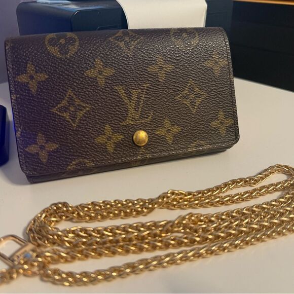 Louis Vuitton Tresor wallet in Monogram free Gold Chain - Picture 3 of 14